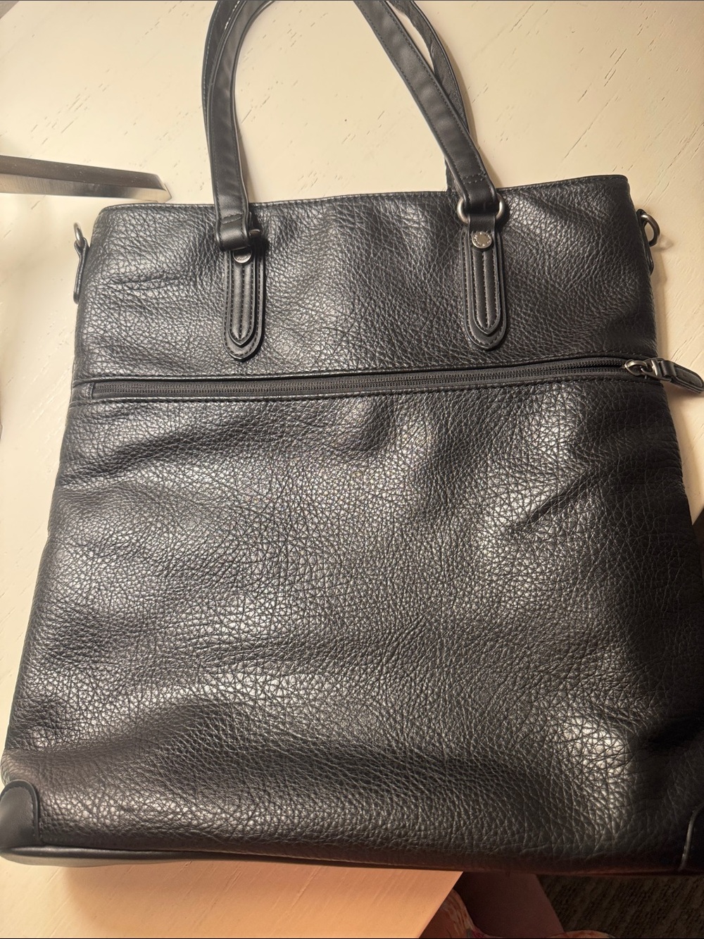 LASAVIN Black Pebbled Leather laptop tote - Picture 3 of 11